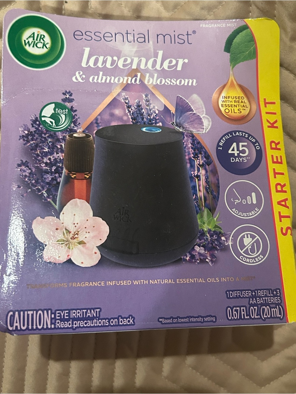 Air Wick Essential Mist Diffuser Lavender & Almond Blossom Starter Kit